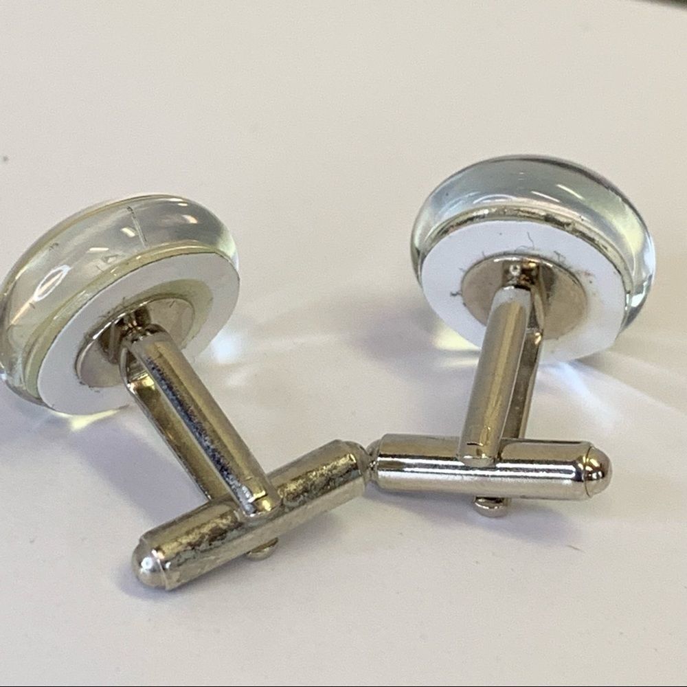 I love Lucy coloured cufflinks - Picture 2 of 4